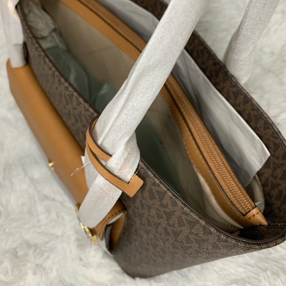 Michael kors (bundle) - Picture 3 of 11